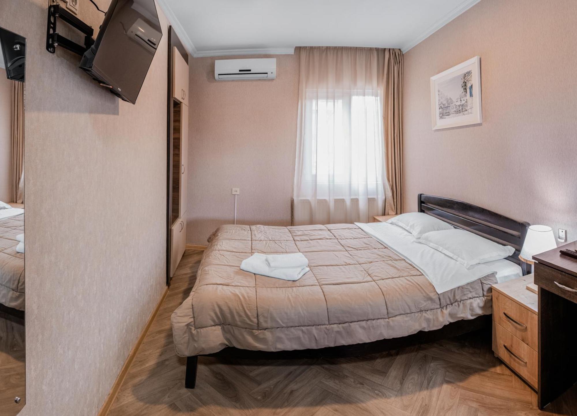Lotus Hotel Тбілісі Екстер'єр фото