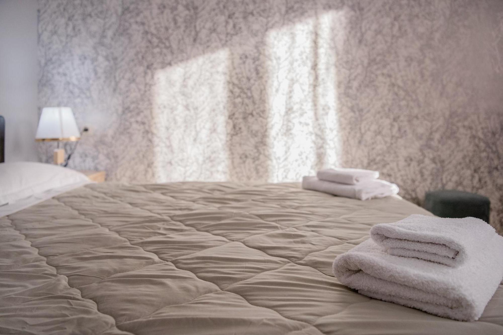 Lotus Hotel Тбілісі Екстер'єр фото